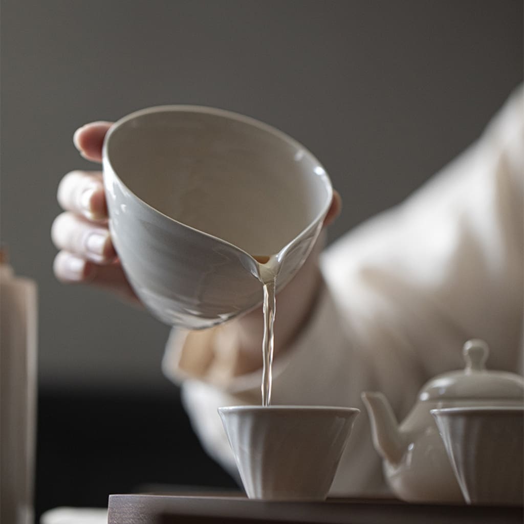 Grey Glaze Porcelain Cha Hai Pouring Tea
